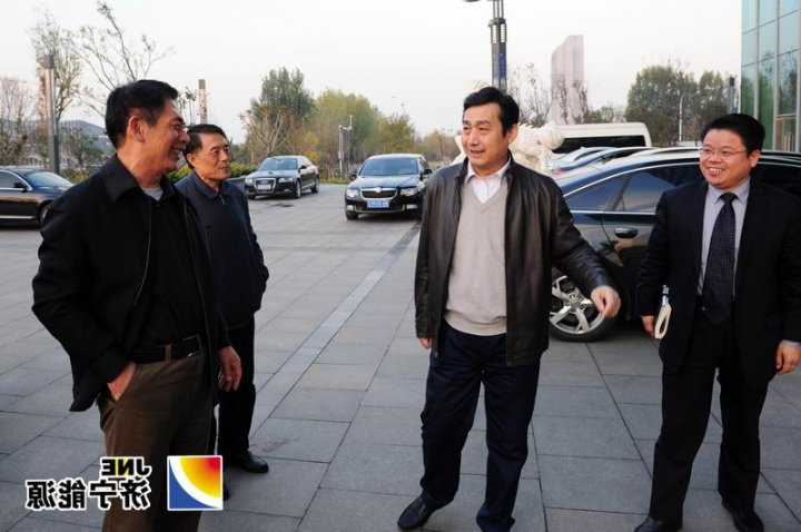 刘景伦来集团公司视察