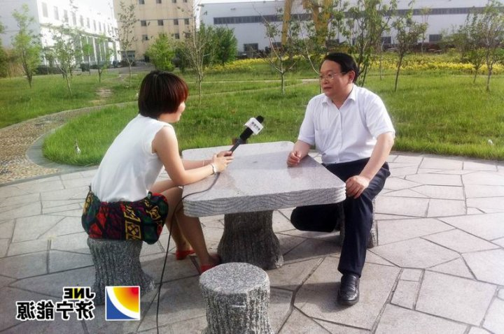 霄云煤矿赵光明接受济宁电视台记者专访
