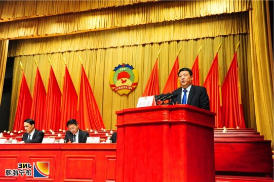 张广宇在市“两会”上为煤炭企业转型发展建言献策