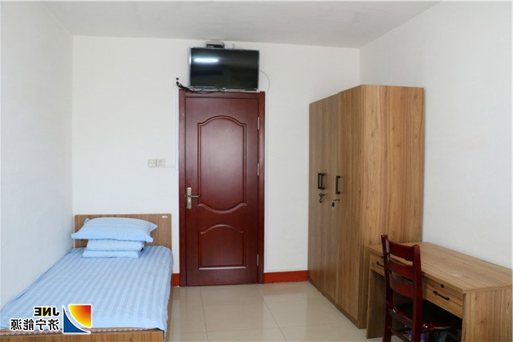 1555468744378636.jpg 义桥煤矿积极改善职工住宿环境.jpg