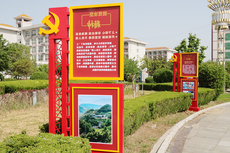 1619523348216828.jpg 义桥煤矿党史长廊成为党史学习新阵地3.jpg