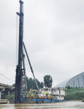 项目攻坚丨白马河航道扩建工程钢管桩施工完成