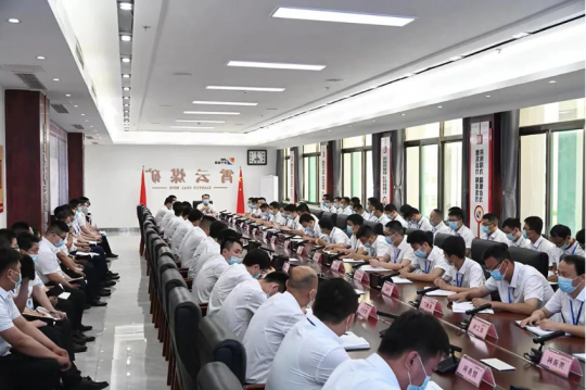 霄云煤矿丨抓好“大安全”管理 决战决胜全年安全生产目标