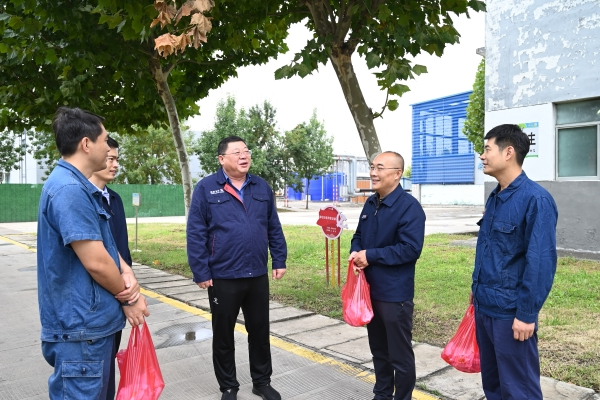 1696038580388620.jpg 444.jpg