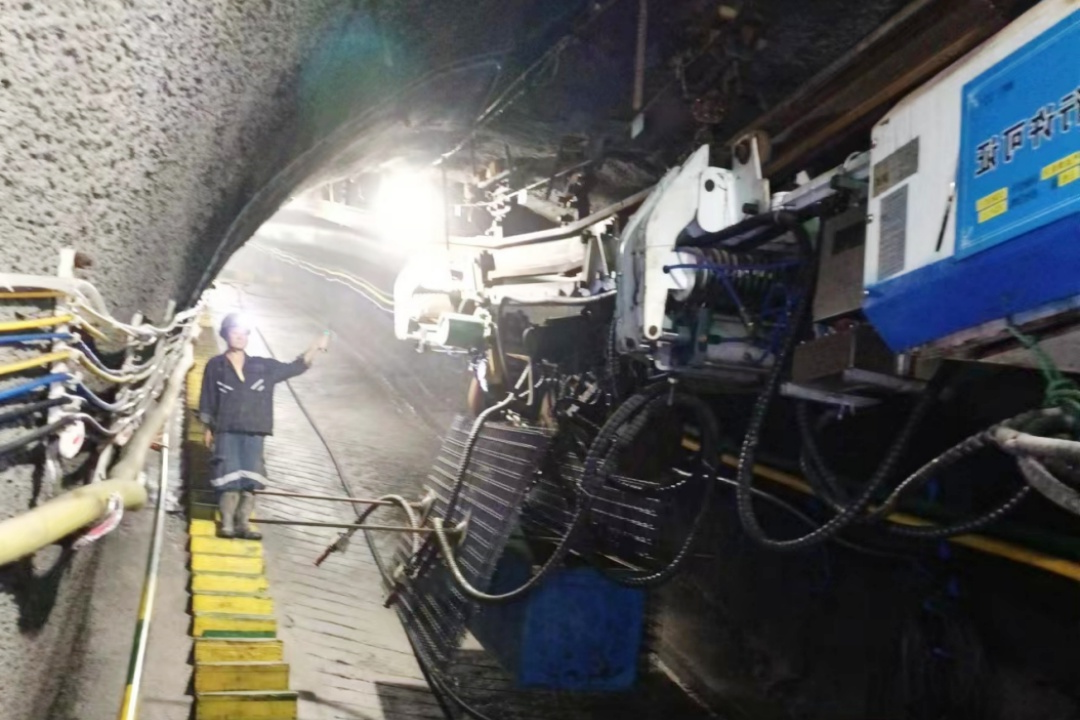 1710139018133996.jpg 单轨吊.jpg