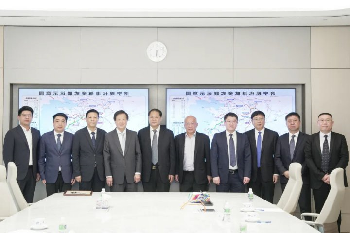 张广宇率团对新加坡、马来西亚进行考察访问