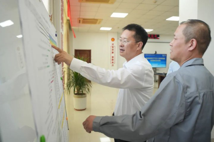 王崇景到鑫能热电调研督导项目建设工作