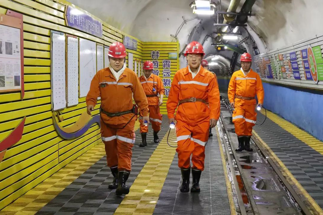 1749094157358971.jpg 05.jpg