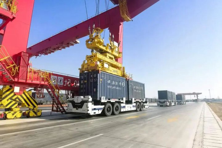 龙拱港多维发力锻造无人化内河港口标杆