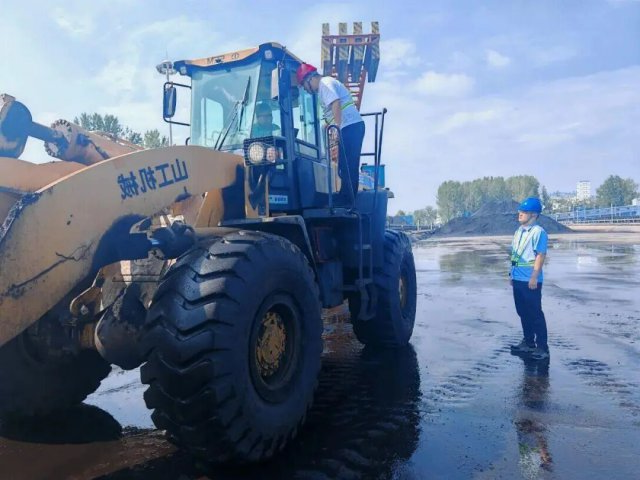 跃进港“三个一”常态化检查机制落地见效